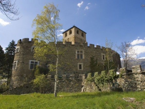 Castello Introd_esterno - Foto Archivio FGP