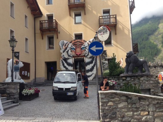 Allestimenti in corso alla Maison de la Grivola di Cogne - Archivio FGP